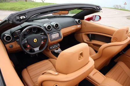 Ferrari California салон