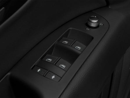 Кнопки управления стеклоподъёмниками Audi Q7 TDI