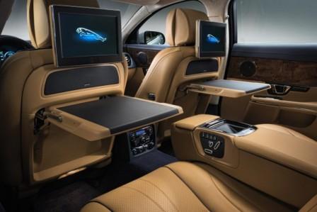 Салон Jaguar XJ 2013 года