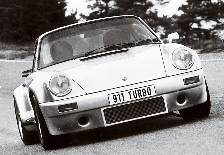 Porsche 911 Turbo 1975 года