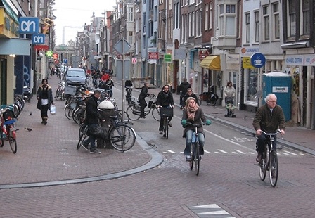 Велосипедисты в Амстердаме