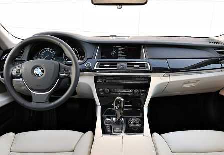 Салон BMW 750Li xDrive