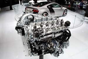 Двигатель V12 Audi R8