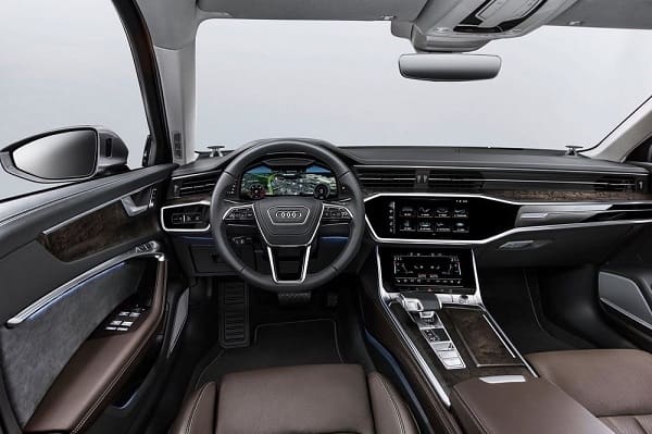 Салон Audi A6 2019 года
