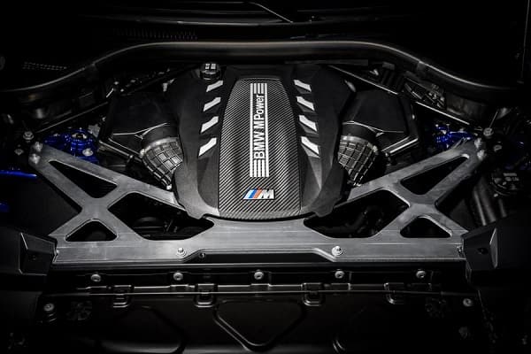 Двигатель BMW X5 M 2020 года