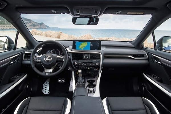 Салон Lexus RX 350 2020 года